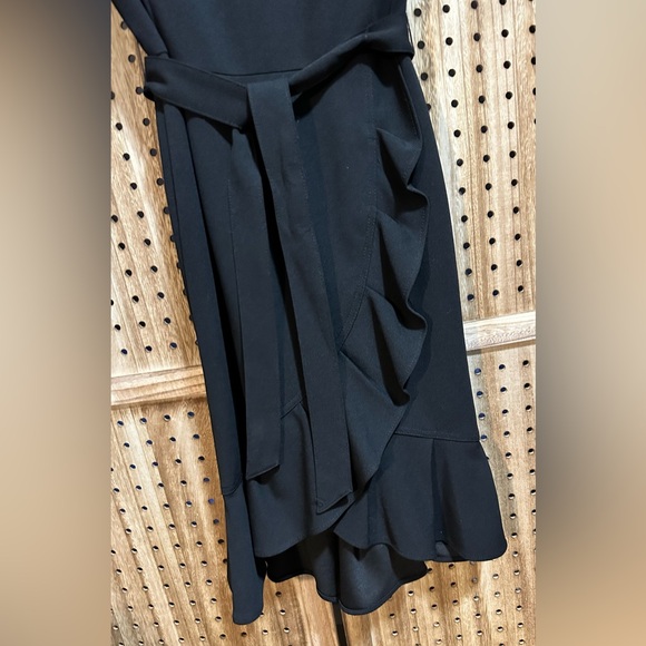 Calvin Klein Women's Short Sleeve Ruffle Skirt Little Black Dress - Picture 3 of 6
